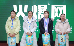 你追我趕中現(xiàn)精神