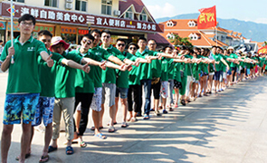 揚(yáng)帆起航火爆網(wǎng)，破浪前行無畏懼