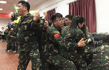 人生充滿著期待，夢(mèng)想連接著未來！