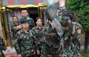 失敗并不可怕，可怕的是你失去面對(duì)失敗的勇氣！