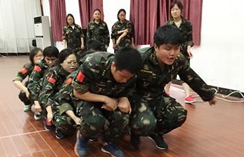 挑戰(zhàn)冠軍隊(duì)，與時(shí)間賽跑，與榮譽(yù)共舞！